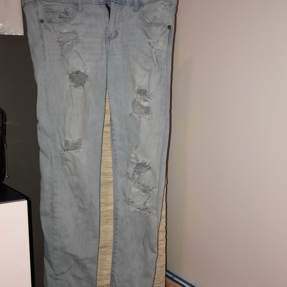 Skinny jeans ; ripped